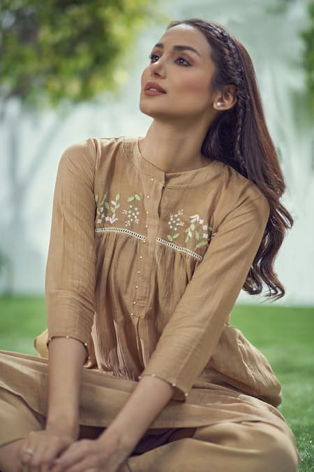 Buy_Affroz_Brown Mal Cotton Embroidered Floral Mandarin Collar Yoke Gathered Kurta Set _Online_at_Aza_Fashions