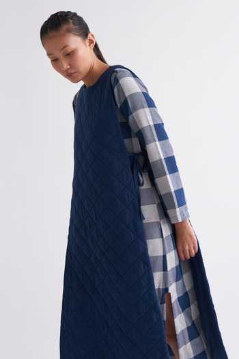 Buy Three Blue Melange Round Apron Overlay And Tunic Set Online at Aza Fashions Buy_Three_Blue Melange Round Apron Overlay And Tunic Set_Online_at_Aza_Fashions