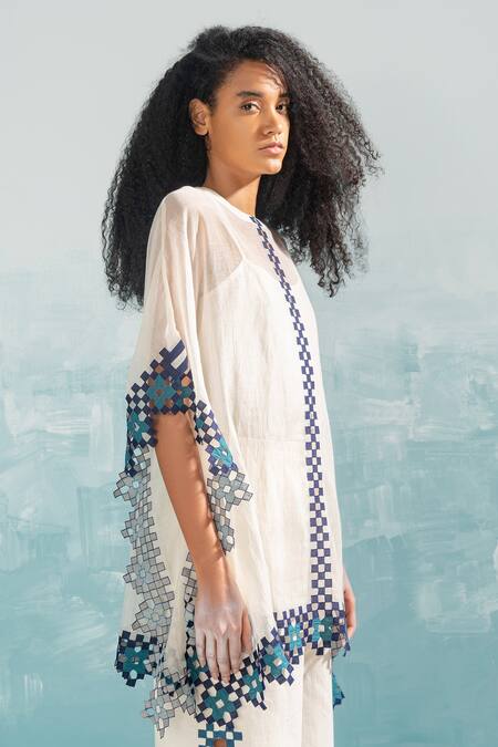 Buy_Ikai By Ragini Ahuja_Ivory Cotton, Silk Applique, Cut Work Round Neck Nile Table Mat Top_Online_at_Aza_Fashions