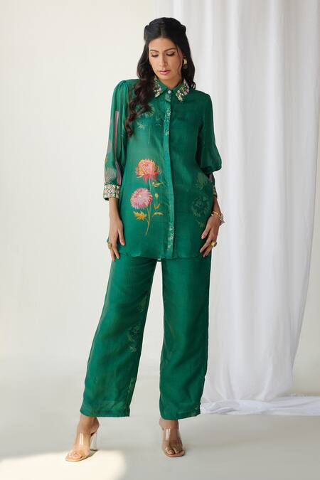 Koashee By Shubitaa_Emerald Green Silk Embroidery Shawl Neck Printed Floral Shirt Pant Set _at_Aza_Fashions