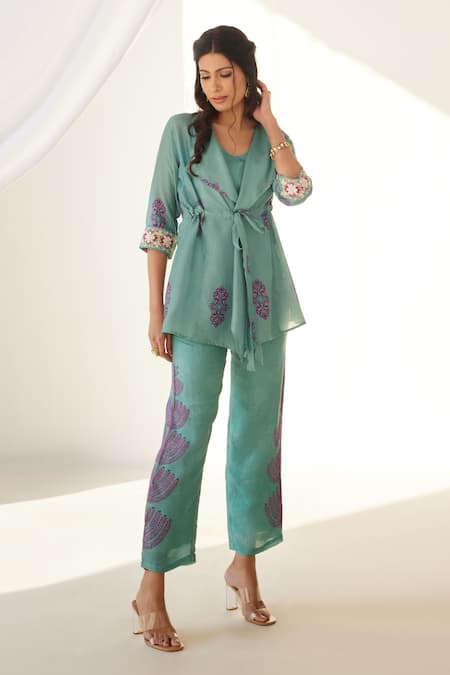 Koashee By Shubitaa_Green Silk Embroidery Collared Front Tie Jacket Pant Set _Online_at_Aza_Fashions