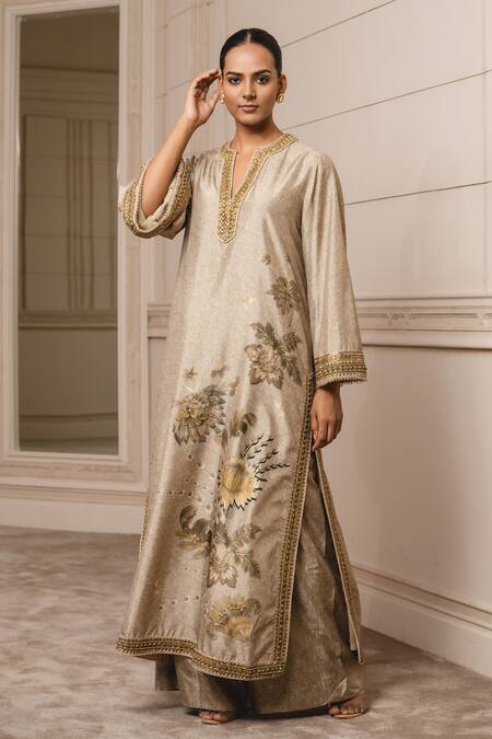 Tarun Tahiliani_Gold Silk Velvet Floral Pattern Notched Print Kurta And Trouser Set_Online_at_Aza_Fashions