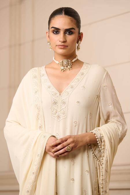 Tarun Tahiliani_Ivory Georgette, Chanderi Pearls, Embroidery V-neck Chikankari Kurta Set_Online_at_Aza_Fashions