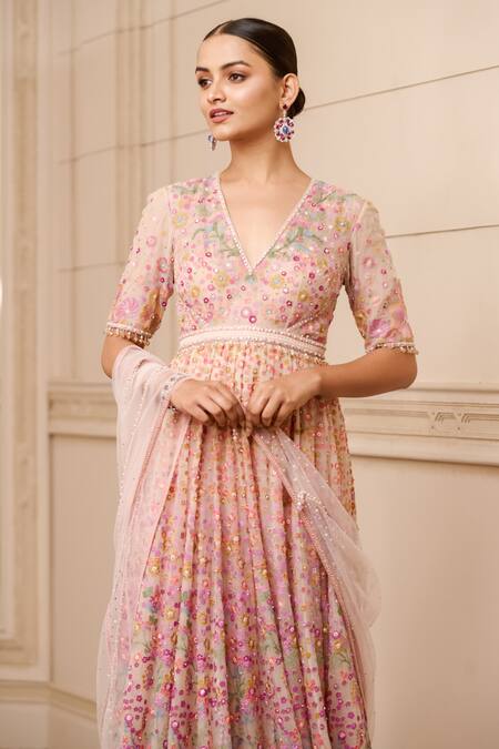 Buy_Tarun Tahiliani_Ivory Floral Pattern V Neck Embroidered Anarkali Set_Online_at_Aza_Fashions