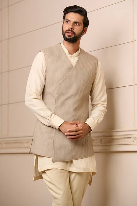 Buy_Tarun Tahiliani_Grey Kota Doria Embroidery Overlap Waistcoat_Online_at_Aza_Fashions