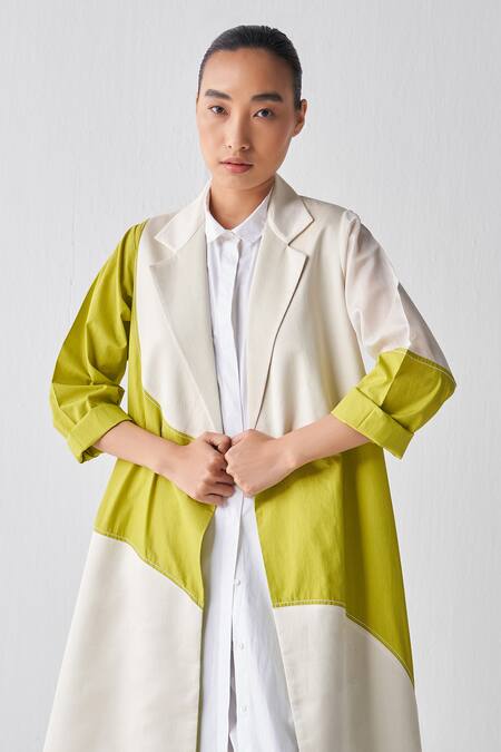 Shop Three Green Jacket Tencel + Chanderi Lapel Moon Pant Set Online at Aza Fashions Shop_Three_Green Jacket Tencel + Chanderi Lapel Moon Pant Set _Online_at_Aza_Fashions