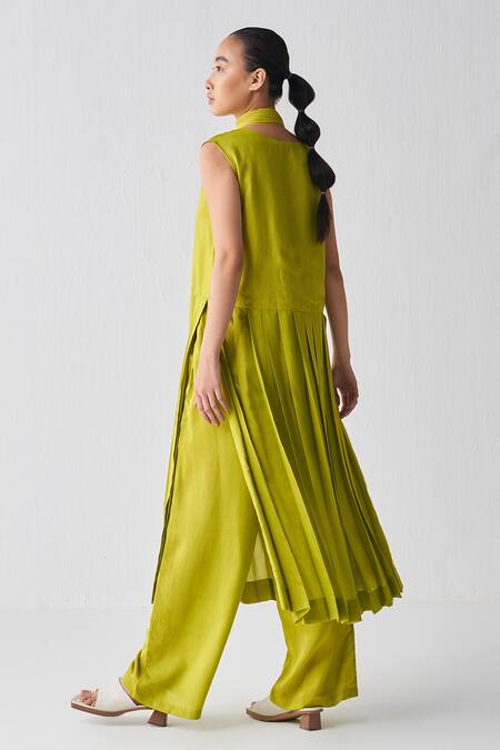 Buy Three Green Tunic Crepe V Neck Waist Pleated And Pant Set Online at Aza Fashions Buy_Three_Green Tunic Crepe V Neck Waist Pleated And Pant Set _Online_at_Aza_Fashions