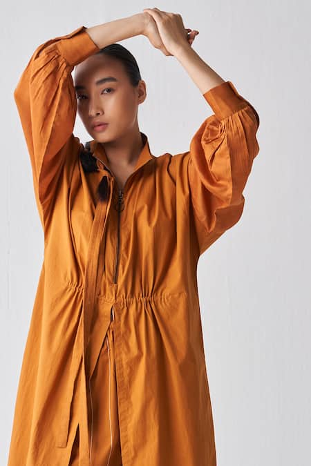 Three Orange Poplin Collared Neck Drawstring Detailed Tunic And Broad Pant Set at Aza Fashions Three_Orange Poplin Collared Neck Drawstring Detailed Tunic And Broad Pant Set _at_Aza_Fashions