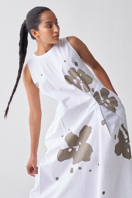 Buy_Three_White Poplin Round Neck Floral Pattern Tucked Dress _Online_at_Aza_Fashions