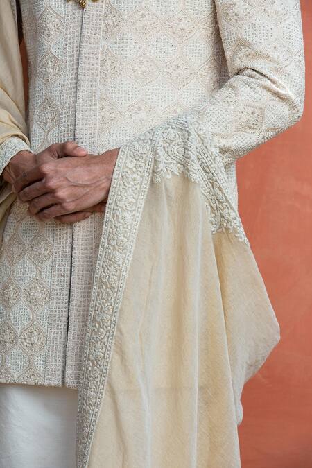 Buy_Nitika Gujral_Beige Paisley Embroidered Tissue Stole _Online_at_Aza_Fashions