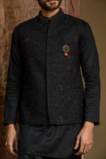 Buy_Nitika Gujral_Black Silk, Viscose Embroidery Floral Bundi Kurta Set _Online_at_Aza_Fashions