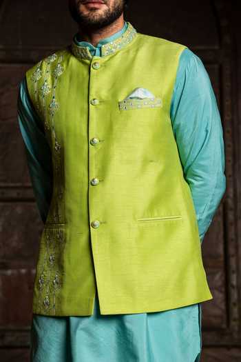 Buy_Nitika Gujral_Green Silk, Viscose, Cotton, Lycra Embroidery Floral Bundi Kurta Set _Online_at_Aza_Fashions