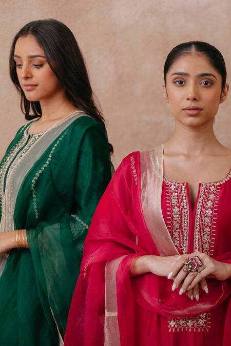 Label Mansi Nagdev_Red Chanderi Hand Embroidered Sequin Notched Round Neck Ayaat Kurta Palazzo Set _at_Aza_Fashions