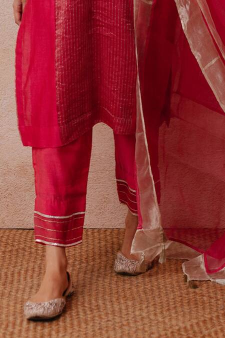 Buy Label Mansi Nagdev Pink Chanderi, Cotton, Silk, Organza Pearls, Sequins, Madiha Panelled Kurta Set Buy_Label Mansi Nagdev_Pink Chanderi, Cotton, Silk, Organza Pearls, Sequins, Madiha Panelled Kurta Set