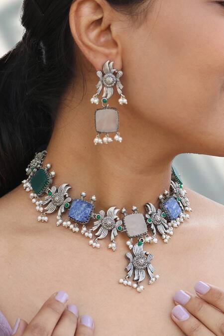 Arnimaa_Silver Plated Floral Pattern Choker Necklace _Online_at_Aza_Fashions