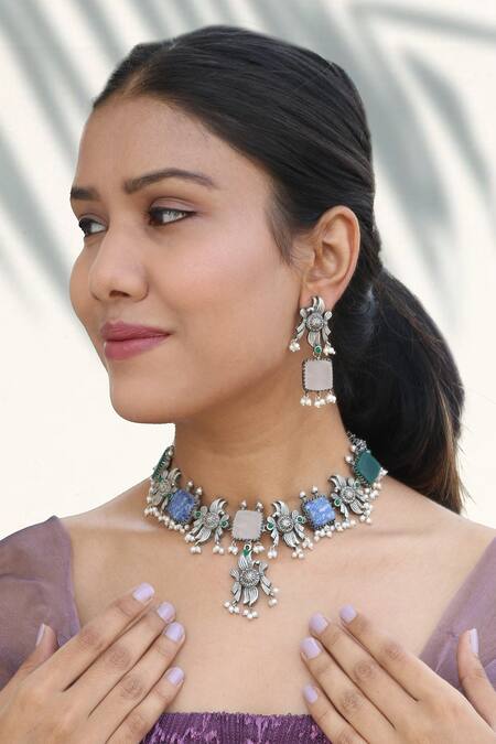 Buy_Arnimaa_Silver Plated Floral Pattern Choker Necklace _Online_at_Aza_Fashions