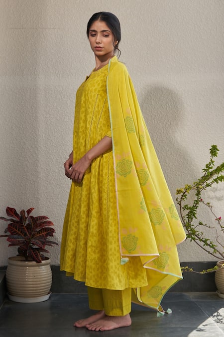 Buy Label Mansi Nagdev Yellow Cotton, Muslin Beads, Lace, Meera Anarkali Set With Printed Dupatta Online at Aza Fashions Buy_Label Mansi Nagdev_Yellow Cotton, Muslin Beads, Lace, Meera Anarkali Set With Printed Dupatta _Online_at_Aza_Fashions
