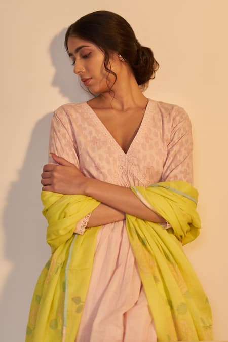 Shop Label Mansi Nagdev Pink Cotton, Muslin Embroidery, Tassels Neeva Placement Block Print Anarkali Set Online at Aza Fashions Shop_Label Mansi Nagdev_Pink Cotton, Muslin Embroidery, Tassels Neeva Placement Block Print Anarkali Set _Online_at_Aza_Fashions