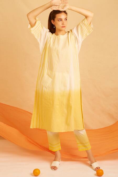 Banana Labs White Cotton Round Neck Buttercup Ombre Kurta Pant Set Online at Aza Fashions Banana Labs_White Cotton Round Neck Buttercup Ombre Kurta Pant Set _Online_at_Aza_Fashions