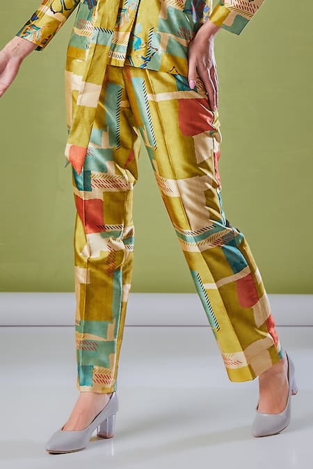 Shop Fuga Green Silk Stained Blazer And Straight Pant Set Online at Aza Fashions Shop_Fuga_Green Silk Stained Blazer And Straight Pant Set_Online_at_Aza_Fashions