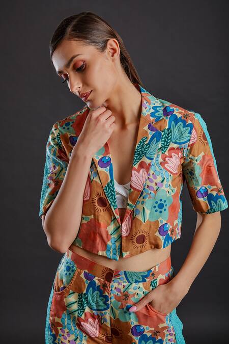 Fuga_Green Cotton Embroidery Coral Reef Cropped Blazer And Straight Pant Set_Online_at_Aza_Fashions