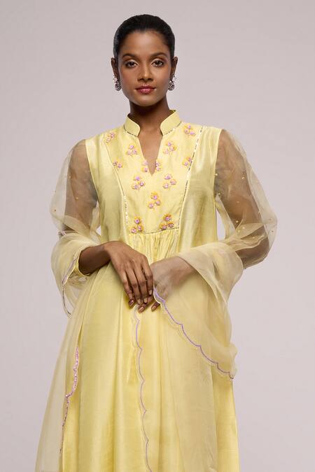 Shop_Mayu Kothari_Yellow Silk, Organza Embroidery Bandeau Neck Yoke Floral Kurta_Online_at_Aza_Fashions