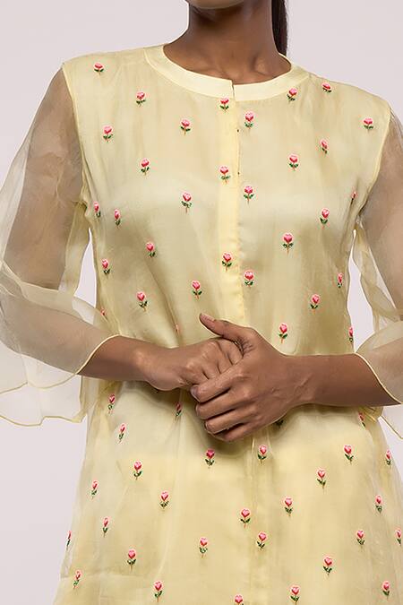 Mayu Kothari_Yellow Organza Hand Embroidered Roses Pastel Kurta And Palazzo Set _Online_at_Aza_Fashions