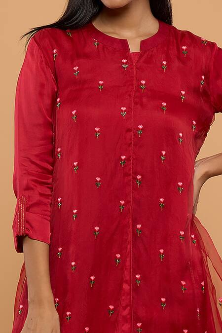 Mayu Kothari_Red Organza With Shantoon Hand Embroidered Roses Layered Kurta _Online_at_Aza_Fashions