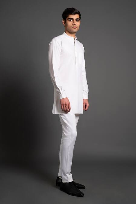 Raghavendra Rathore Jodhpur White Cotton Short Kurta Online at Aza Fashions Raghavendra Rathore Jodhpur_White Cotton Short Kurta _Online_at_Aza_Fashions