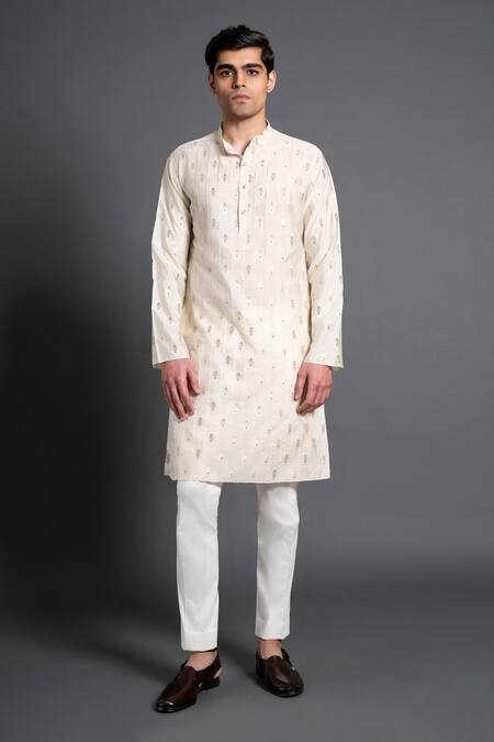 Raghavendra Rathore Jodhpur_Off White Chanderi Silk Embroidered Thread Floral Woven Kurta _Online_at_Aza_Fashions