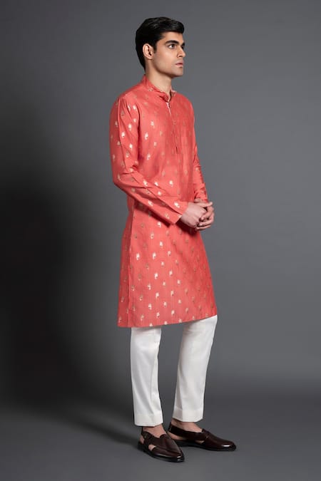 Shop Raghavendra Rathore Jodhpur Pink Chanderi Silk Embroidery Floral Woven Kurta Online at Aza Fashions Shop_Raghavendra Rathore Jodhpur_Pink Chanderi Silk Embroidery Floral Woven Kurta _Online_at_Aza_Fashions