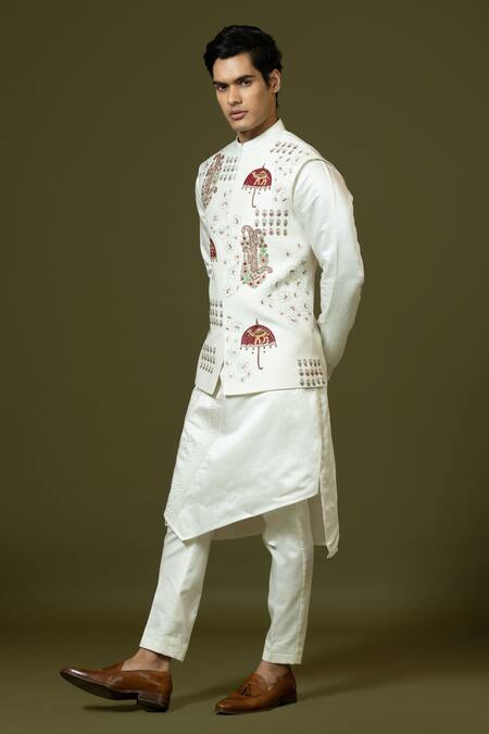 PAARSH Ivory Cotton Embroidery Kashida Bundi Kurta Set at Aza Fashions PAARSH_Ivory Cotton Embroidery Kashida Bundi Kurta Set _at_Aza_Fashions