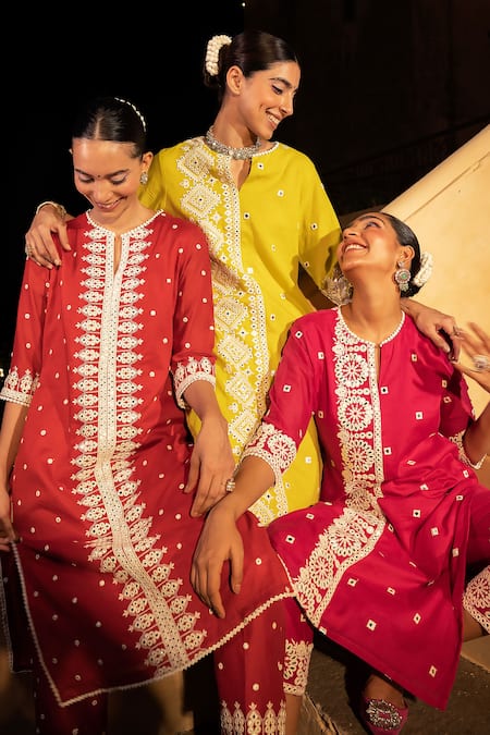 Buy_Preevin_Fuchsia Cotton, Tulle, Net Embroidery Floral Mirrorwork Kurta With Pant _Online_at_Aza_Fashions