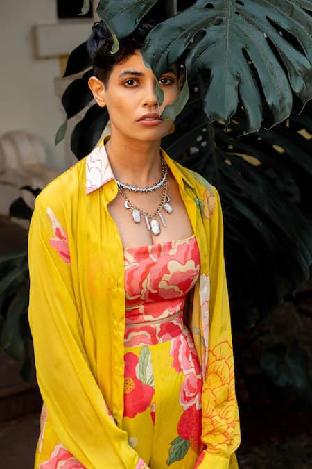 Buy_Paulmi And Harsh_Yellow Crepe Embroidery Collared Refreshing Floral Print Shirt And Pant Set _Online_at_Aza_Fashions