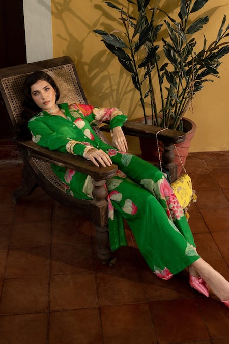 Shop_Paulmi And Harsh_Green Crepe Embroidery Collared Spring Blooming Floral Kurta And Pant Set _Online_at_Aza_Fashions