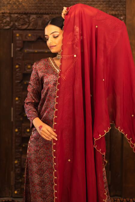 Vana Ethnics_Red Viscose, Satin And Organza Sequin, Ajrakh Print, Straight Kurta Pant Set _Online_at_Aza_Fashions