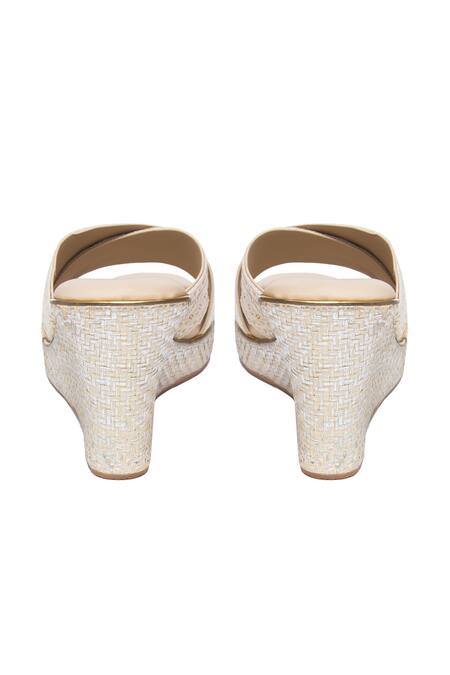 Buy_Kkarma Accessories_White Embroidery Vedika Criss Cross Platform Wedges _Online_at_Aza_Fashions