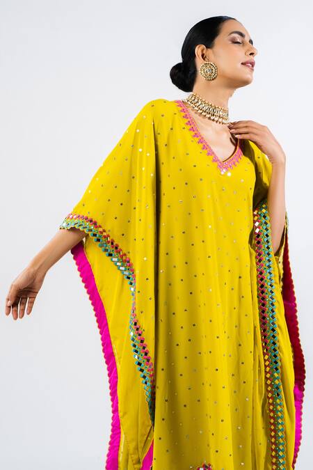 Vvani By Vani Vats Green V-neck Floral Printed Mirror Work Kaftan And Palazzo Set at Aza Fashions Vvani By Vani Vats_Green V-neck Floral Printed Mirror Work Kaftan And Palazzo Set _at_Aza_Fashions
