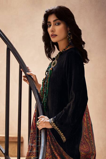Label Varsha_Black Velvet, Viscose, Pashmina, Wool Embroidery, Tassels Round Kurta Pant Set_Online_at_Aza_Fashions