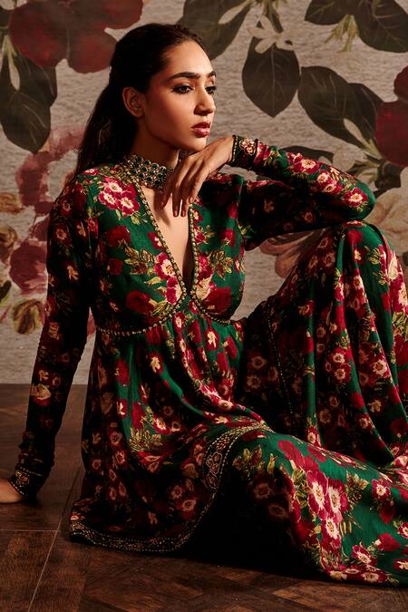 Buy_Prints By Radhika_Green Dupion Printed Floral V Neck Gharara Pant Set 