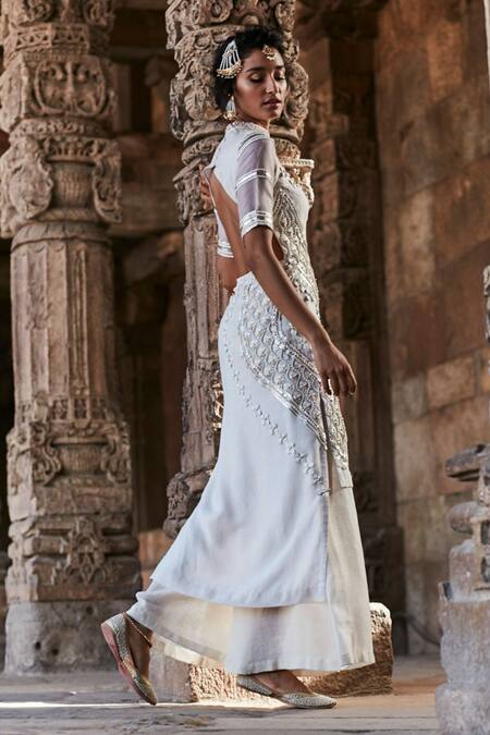 Tisha Saksena_Ivory Handloom Cotton Embroidery, Zari Floral Geometric Kurta And Sharara Set _Online_at_Aza_Fashions