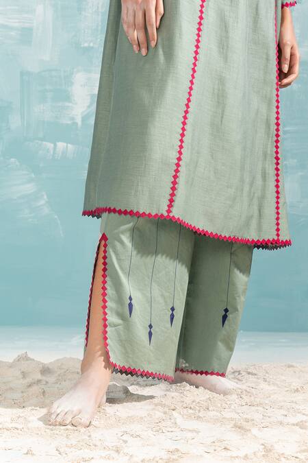 Ikai by Ragini Ahuja_Green 100% Cotton Embroidery Applique And Cutwork Nile Pant  _Online_at_Aza_Fashions