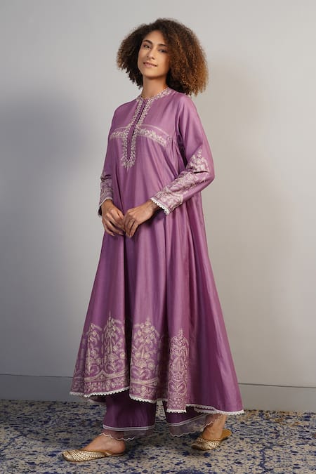 Samant Chauhan_Purple Cotton Silk Embroidered Floral Round Anarkali And Pant Set _Online_at_Aza_Fashions