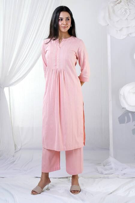 Buy House Of TA-YA Peach Cotton, Chanderi Embroidery Split V-neck Pleated Kurta Pant Set Online at Aza Fashions Buy_House Of TA-YA_Peach Cotton, Chanderi Embroidery Split V-neck Pleated Kurta Pant Set _Online_at_Aza_Fashions