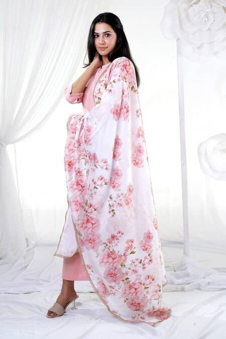House Of TA-YA Peach , Satin, Chanderi Pleated Neck Kurta Straight Pant Set Online at Aza Fashions House Of TA-YA_Peach , Satin, Chanderi Pleated Neck Kurta Straight Pant Set _Online_at_Aza_Fashions