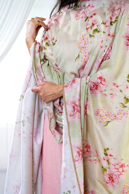 House Of TA-YA Peach Cotton, Chanderi Embroidery Mandarin Collar Floral Printed Kurta Pant Set Online at Aza Fashions House Of TA-YA_Peach Cotton, Chanderi Embroidery Mandarin Collar Floral Printed Kurta Pant Set _Online_at_Aza_Fashions