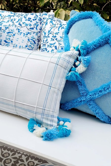 Blue clearance tassel pillow