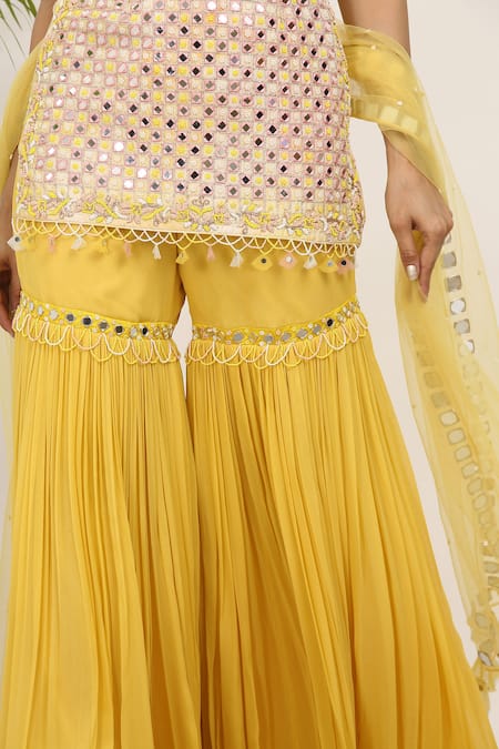 Nitisha Kashyap Official_Peach Georgette, Net, Silk Beads, Sequins, Embroidered Kurta And Gharara Set _Online_at_Aza_Fashions