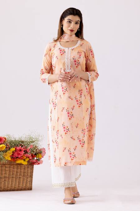 Buy_Abbaran_Peach , Satin Lace Round Neck Flower Bloom Print Kurta Set _Online_at_Aza_Fashions