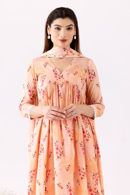 Shop Abbaran Peach Cotton Embroidery V-neck Flower Print Gathered Anarkali Set Online at Aza Fashions Shop_Abbaran_Peach Cotton Embroidery V-neck Flower Print Gathered Anarkali Set_Online_at_Aza_Fashions